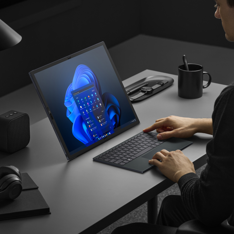 Hybrid Tablet-Laptop ASUS ZenBook 17 Fold OLED Laptop, 17.3” 4:3 Touch True Black 500 Display, Intel Evo Platform: Core i7-1250U CPU, Iris Xe Graphics, 16GB RAM, 1TB SSD, Windows 11 Pro, Tech Black, UX9702AA-XB79FT