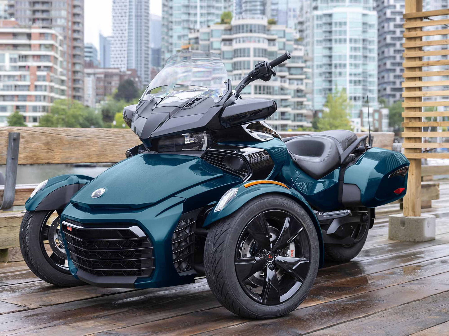 Can-Am Spyder RT 2023 (Blue) - Hybrid Electric Trike [Inventory Clearance Sale]